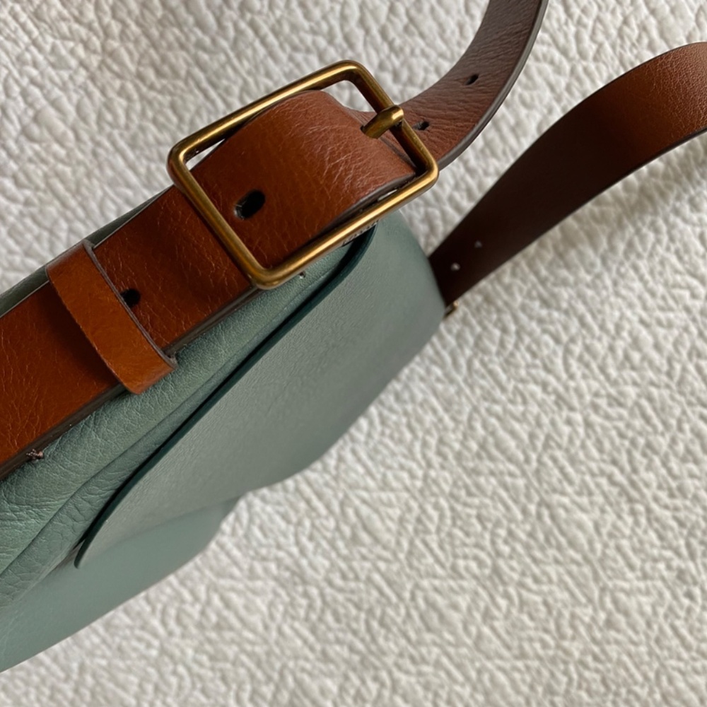 Fossil crossbody bag in sage/tan leather - Picture 4 of 7